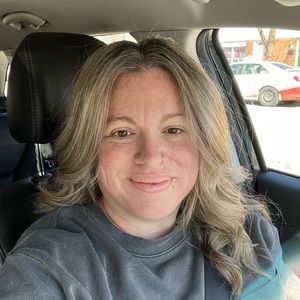 Meet your Posher, Jenn